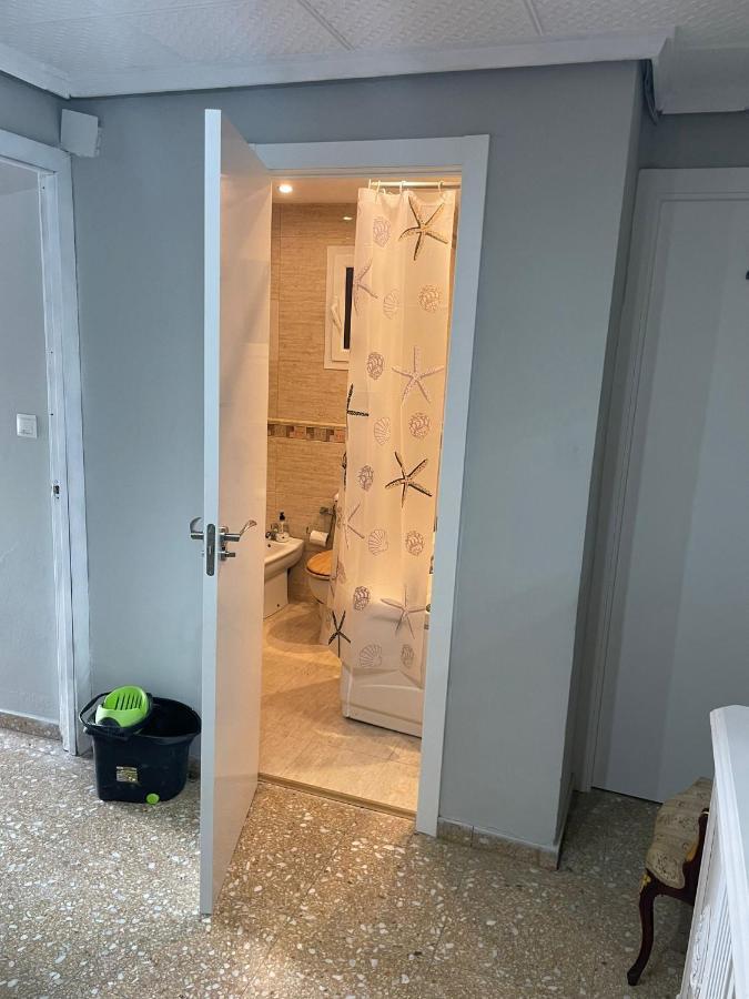 Апартаменти Habitacion Frente A Playa De La Malvarrosa Валенсія Екстер'єр фото